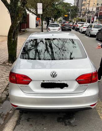 VOLKSWAGEN JETTA 2.0 TSI HIGHLINE 211CV GASOLINA 4P TIPTRONIC
